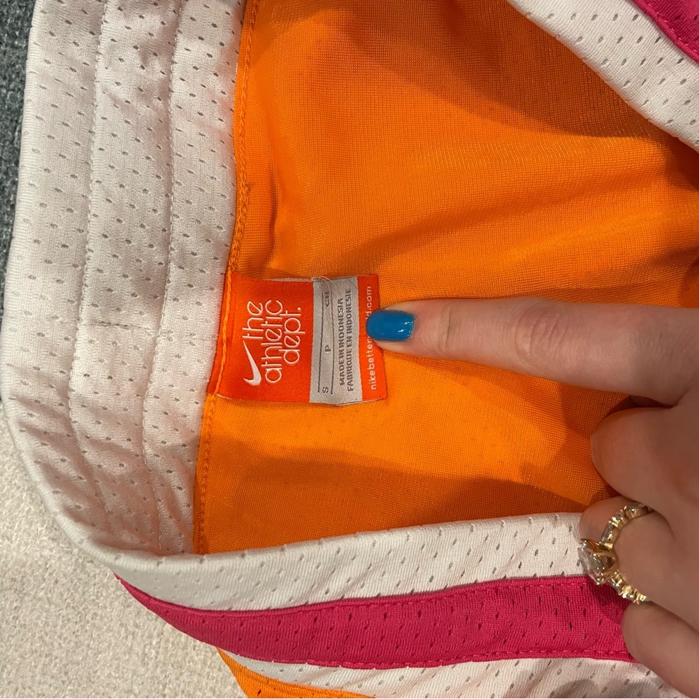 Nike Drawstring Shorts - Picture 8 of 9